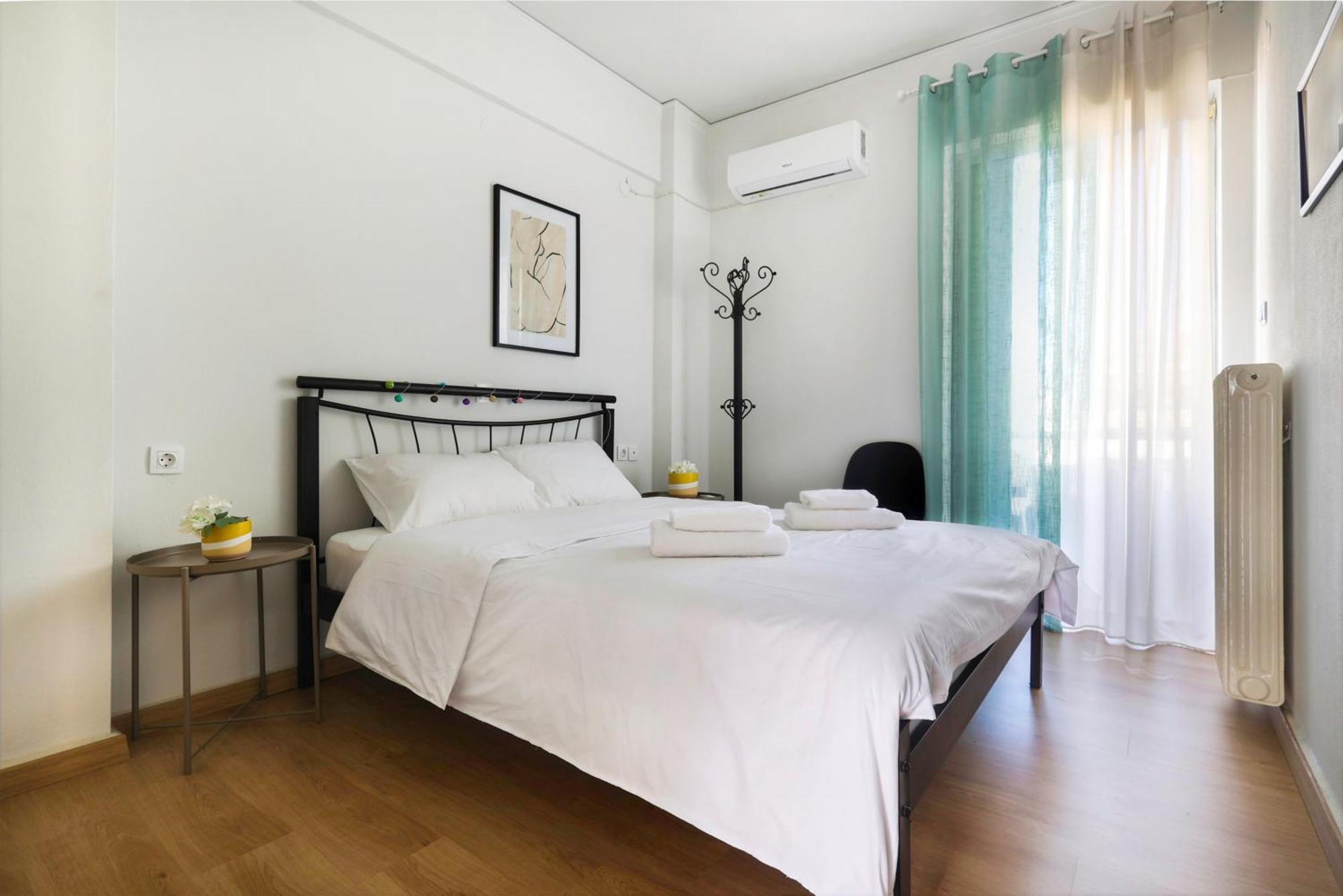 Renaissance City Apartment "By Checkin" Iraklion Buitenkant foto